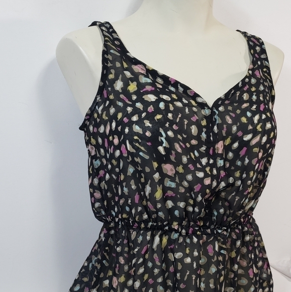 Forever 21 Sheer Blouse - Picture 2 of 6